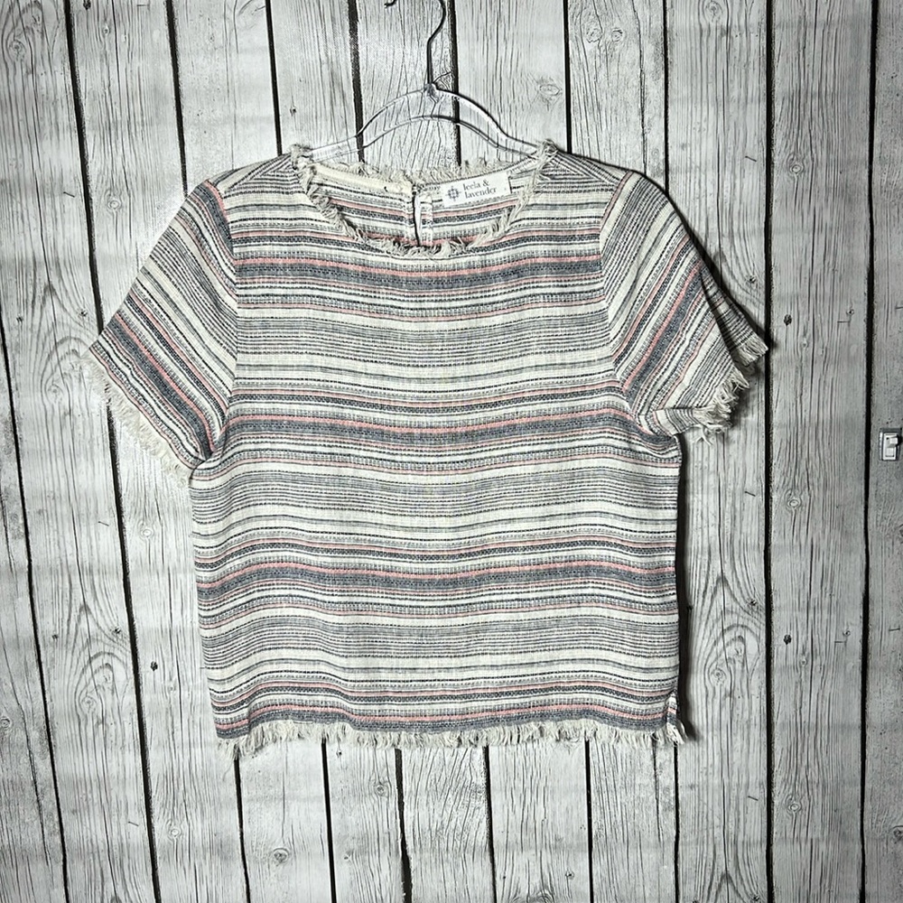 Leela & Lavender striped linen blend raw hem top size small